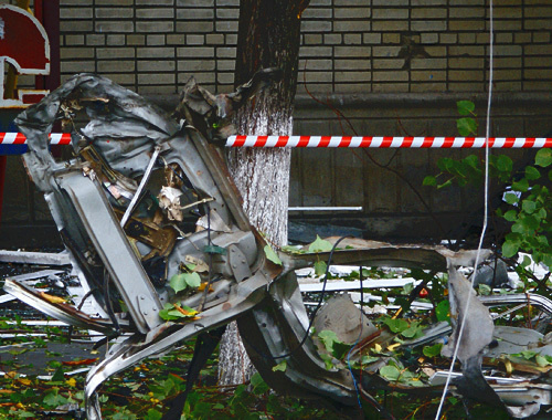 Body fragment of the suicide bomber's car near the central marketplace of Vladikavkaz, September 9, 2010. Photo by Vladimir Mukagov for the "Caucasian Knot"