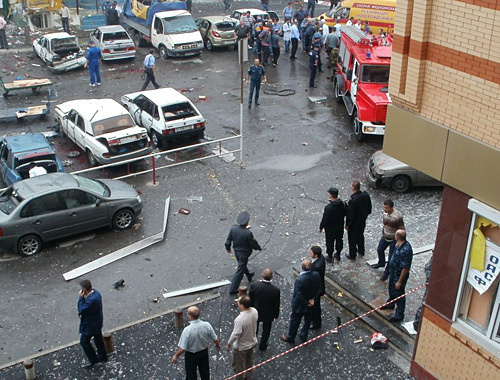 Consequences of the terror act near the Central Marketplace of Vladikavkaz, North Ossetia, September 9, 2010. Photo by http://skfonews.ru, author Felix Kireev