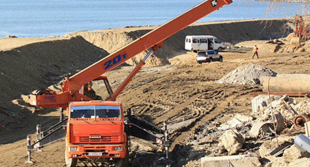 Construction works in Cape Vidny, January 30, 2011. Photo by the "Caucasian Knot"