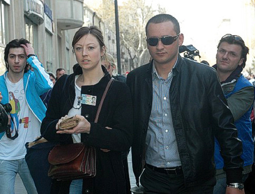 Detention of Swedish journalist My Roderstrit during protest action of the opposition in Baku, April 17, 2011. Photo by the "Turan" Information Agency