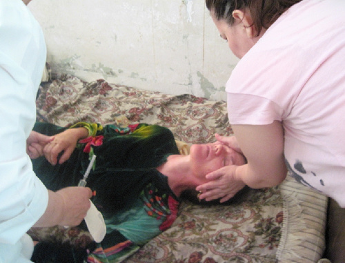 Makhmud Akhmedov in the district hospital, July 2010, Dagestan, Shamil District. Photo by the Human Rights Centre "Memorial" (http://www.memo.ru)