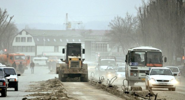 Road construction in Grozny, 2011. Photo from fc-terec.ru