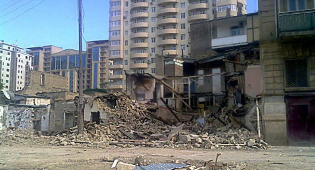 A recently demolished house in Shamsi Badalbeili Street in central Baku, where they alienate and demolish private houses within the official project of "city image renovation". Photo: © 2011 Human Rights Watch