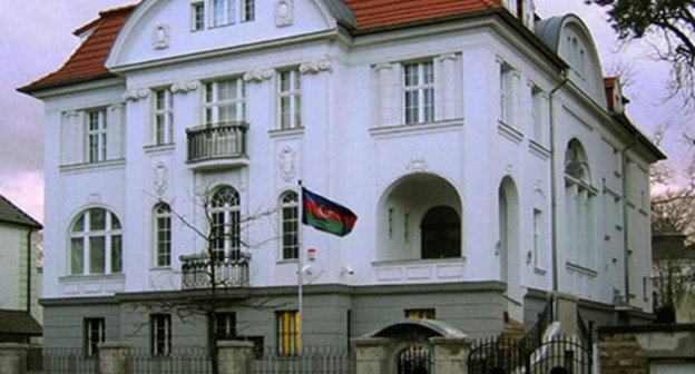 Building of the Azerbaijani Embassy in Berlin, Germany. Photo: www.berlinerbotschaften.de