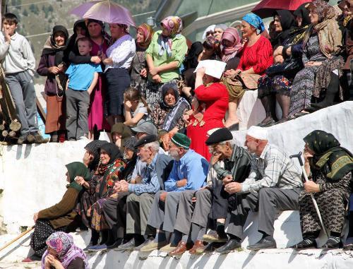 Residents of the village of Karata, Akhvakh District of Dagestan, at a rally on their land issue, September 12, 2011. Photo by the "Caucasian Knot"