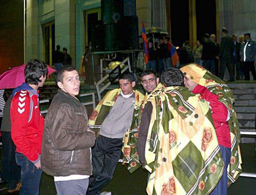 Participants of the round-the-clock oppositional protest action in Freedom Square in Yerevan, October 1, 2011. Photo: NEWS.am