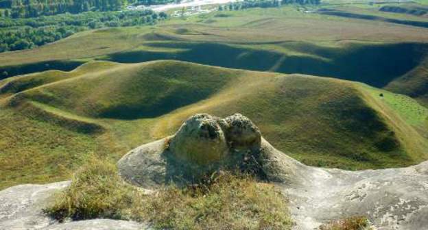 Stone-sight in the plateau at the Necropolis. Kabardino-Balkaria, near the village of Zayukovo, October 2011; courtesy of Victor Kotlyarov