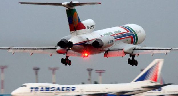 A Tu-154 aircraft of the "Dagestani Airlines" at Domodedovo Airport, June 2011. Photo by Kirill Vinogradov, RussianPlanes.net