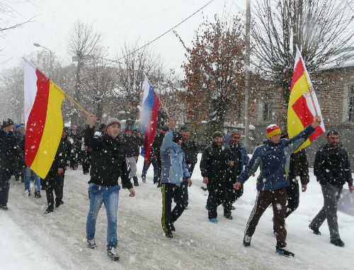 March of Alla Djioeva's supporters in Tskhinvali, South Ossetia, November 29, 2011. Photo by Maria Kotaeva for the "Caucasian Knot"