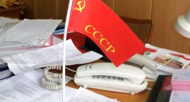  Documents scattered on the table in the robbed office of the city CPRF Committee, Sochi, December 6, 2011. Photo by Svetlana Kravchenko to "Caucasian Knot"