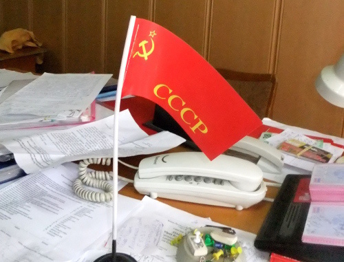  Documents scattered on the table in the robbed office of the city CPRF Committee, Sochi, December 6, 2011. Photo by Svetlana Kravchenko to "Caucasian Knot"