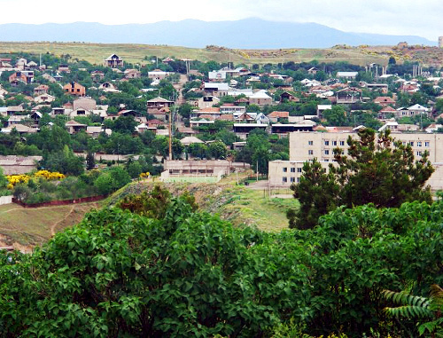 Tbilisi district of Nadzaladevi, where the Kikvidze Park is situated, Georgia, Tbilisi, summer of 2011. Photo: Gio Sumbadze, tbs99532.blogspot.com