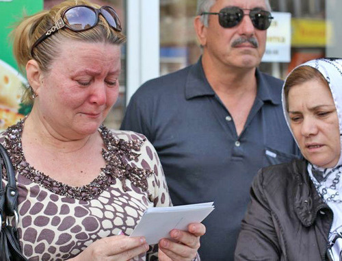 Bela Danilina, mother of Timur Danilin, who was kidnapped on March 25, picketing the Republic's Prosecutor's Office, Makhachkala, May 14, 2012. Photo by Zakir Magomedov