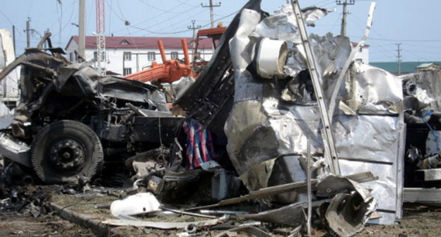 Consequences of double terror act on Sulak pot in Makhachkala, May 4, 2012. Photo by Magomed Magomedov