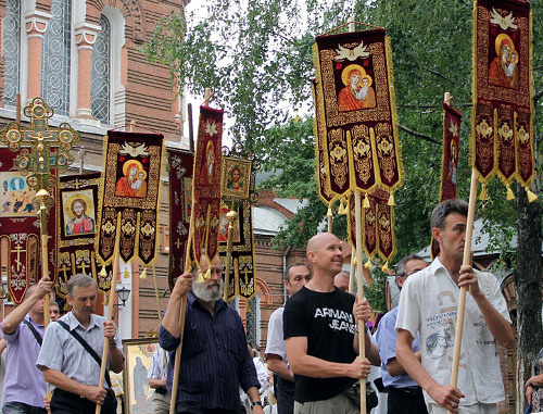 Participants of sacred procession walk out of the St Catherine Cathedral, Krasnodar, May 24, 2012. Photo by Andrei Koshik for the "Caucasian Knot"