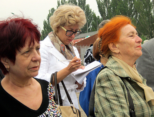 Krasnodar Territory, May 26, 2012; residents of the city of Yeisk at an ecological rally. Courtesy of the Internet portal "Eysk.Info": www.yeisk.info

 