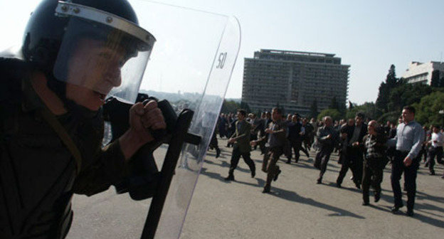 Rally in Baku. Source: http://eyegeo.photosight.ru