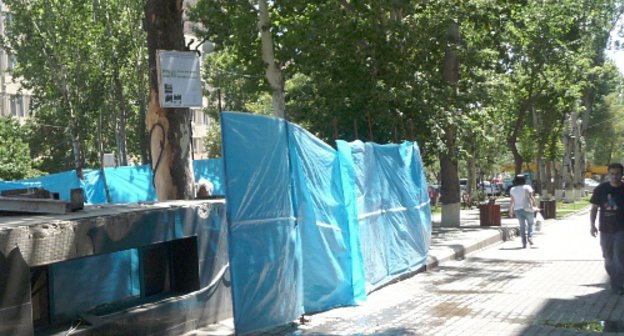 Construction works in Abovyan Street, Yerevan, July 2012. Photo by Armine Martirosyan for the "Caucasian Knot"