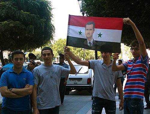 Hayazn Union held a picket in front of the Government building, demanding to secure proper repatriation of Syrian-Armenians to the Homeland. July 19, 2012. Photo: Gayane Mkrtchyan/ArmeniaNow.com