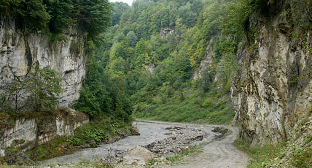 A mountainous area of Chechnya. Photo by www.chechnyafree.ru