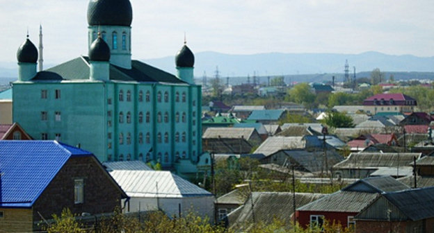 Dagestan, citu of Khasavyurt. Photo by Gamzat Zabitovich, http://www.avarsky.ru