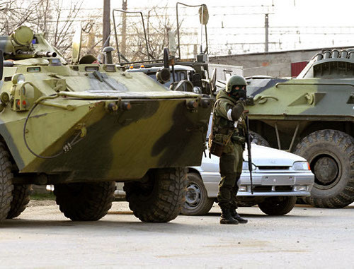 Paramilitary convoy in Dagestan, 2011. Photo by Ruslan Alibekov, http://chernovik.net