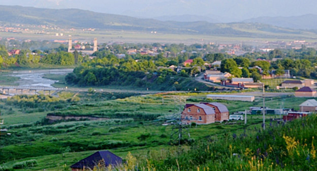 The settlement of Ekazhevo, Ingushetia. Photo by Beslan Bekov, http://sunja-edu.livejournal.com