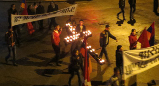 Torchlight march in memory of the victims of the Armenian Genocide in the Ottoman Empire. Nagorno-Karabakh, Stepanakert, April 24, 2011. Photo by Alvard Grigoryan for the "Caucasian Knot" 