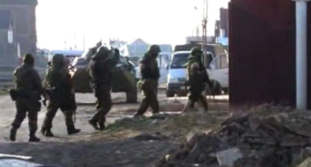 Special operation in the village of Semender on March 20, 2013; still from operative film borrowed from the website of the Ministry of Internal Affairs of Dagestan, 05.mvd.ru