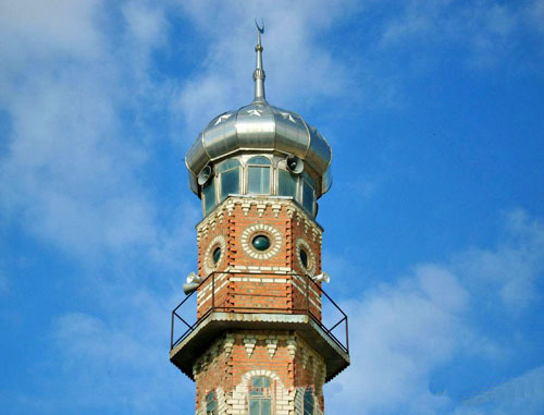 Mosque in Khasavyurt, Dagestan. Photo: Alexander Sikora, http://www.odnoselchane.ru/