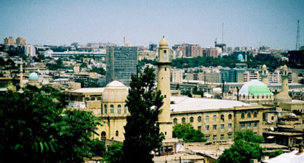 Azerbaijan, Baku, panorama with 4 Mosques. Photo by www.flickr.com/photos/9549670@N05