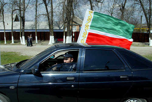 Inauguration of Ramzan Kadyrov, the city of Gudermes, April 2007. Photo by www.chechnyafree.ru