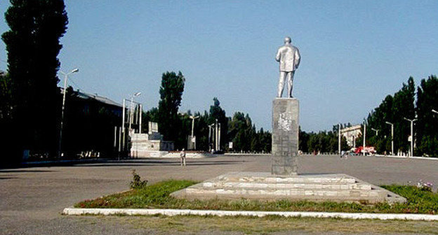 Dagestan. Kaspiysk. Photo by www.flickr.com/photos/lenin_monuments