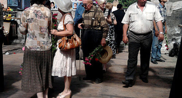 Beslan, school №1, September 1, 2009. Photo of "Caucasian Knot"