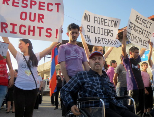 Protest action held by local residents on the day of visit of the OSCE Minsk Group Co-Chairs.  Nagorno-Karabakh, Berdzor, May 17, 2014. Photo by Alvard Grigoryan for the ‘Caucasian Knot’. 