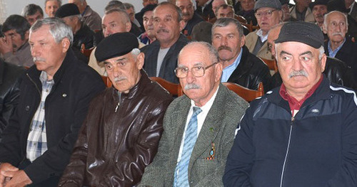 Participants of the meeting to commemorate victims and survivors of industrial disasters and nuclear catastrophes. Nalchik, April 2014. Photo: Union "Chernobyl" of Russia, http://souzchernobyl.ru/index.php/2/2909.html