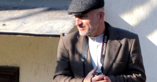 Akhmednabi Akhmednabiyev at the protest action in the village of Gymry, Untsukul District, Dagestan, 2012. Photo by Gamzat Izudinov. 