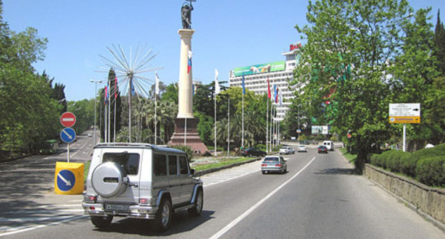 Sochi, Kurortny Avenue. Photo by www.nsmyslov.narod.ru