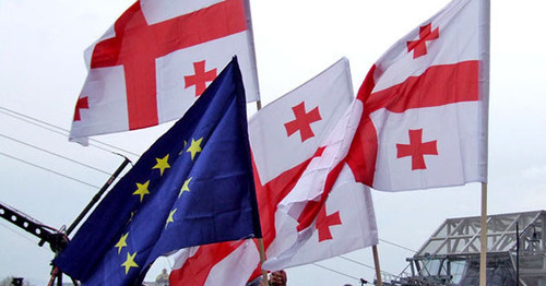 Flags of Georgia and EU. Photo by Edita Badasyan for the "Caucasian Knot"