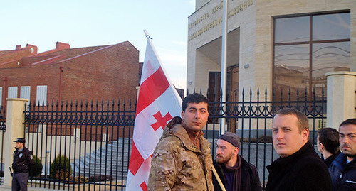 Parnavaz Chkadua (to the left) at the mourning ceremony in memory of the victims near Volnovakha. Tbilisi, January 14, 2015. Photo by Beslan Kmuzov for the "Caucasian Knot"