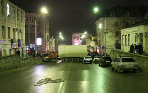 Dagestan, Makhachkala. Dahadayev street blocked by law enforcement officers. January 13, 2010. Photo by Ruslan Alibekov/NewsTeam