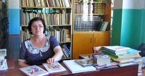 School #42 library in Makhachkala. Photo http://makhachkala42.dagschool.com/biblioteka.php