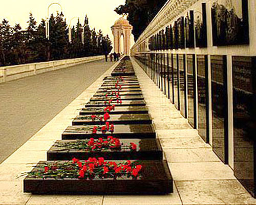 Azerbaijan, Baku, the Shahids' Alley. Photo by the "Caucasian Knot"