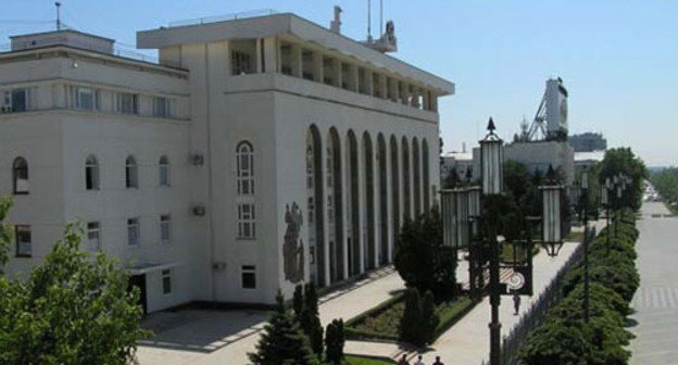 Dagestan government house in Makhachkala. Photo by Artem Rusakovich