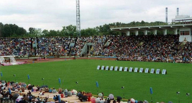 First congress of Jehovah's Witnesses after USSR collapse. Moscow, 1993. Photo by www.flickr.com/photos/46219261@N06/4320959644