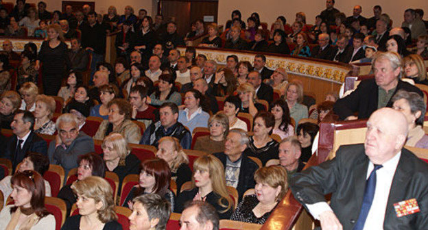 North Ossetia, Vladikavkaz. Public debate "Peace to the Caucasus" at the Russian Drama Theatre. March 21, 2010. Photo by Vladimir Mukagov