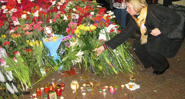 Moscow, downstairs at Lubyanka metro station, evening March 30, 2010. Photo by the "Caucasian Knot"