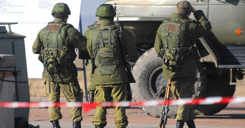 Law enforcers. Photo: Elena Sineok/Yuga.ru