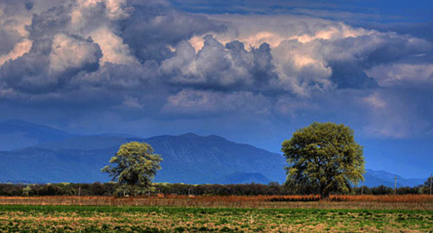 Alazani Valley in Kakheti region, Eastern Georgia. Photo by http://en.wikipedia.org