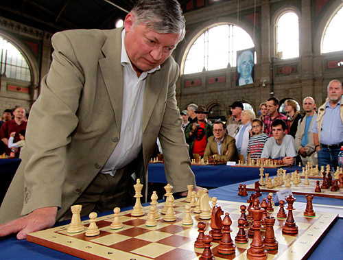 Anatoly Karpov. Photo by http://commons.wikimedia.org